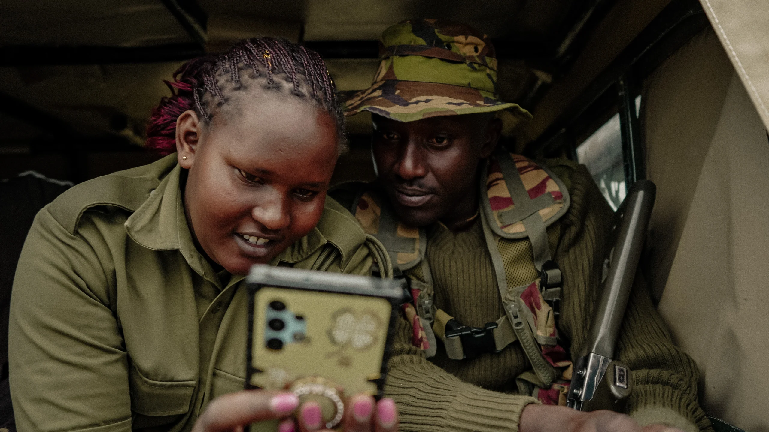 kym-rapier-foundation-segera-rhino-sanctuary-gallery-rangers-phone-01